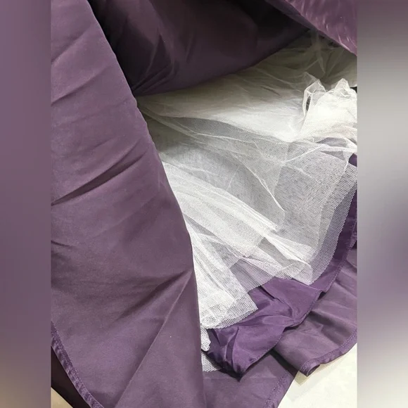 (T4) LUCCI LU sequin embroidered prom or special occasion dress, size 6 - Picture 14 of 15